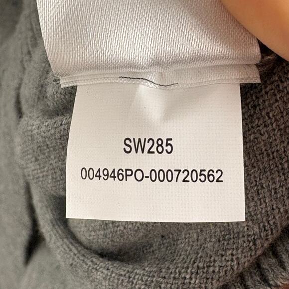 Port Authority Men's Size Small Gray Long Sleeve McDonald's Apmen V-Neck Sweater - Picture 6 of 6